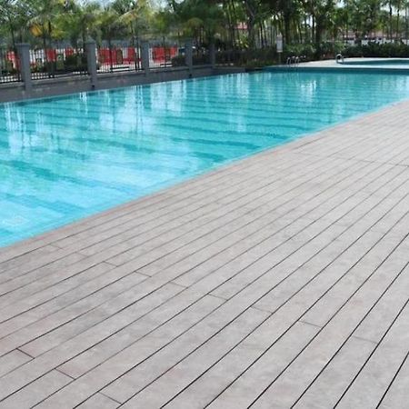 Johor Desaru Beach Bungalow Villas Kangkar Chemaran Buitenkant foto