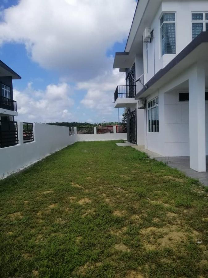 Johor Desaru Beach Bungalow Villas Kangkar Chemaran Buitenkant foto